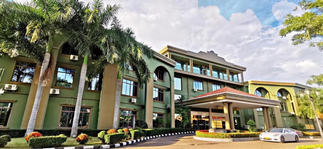 Dork Jumpa Hotel Vientiane Buitenkant foto