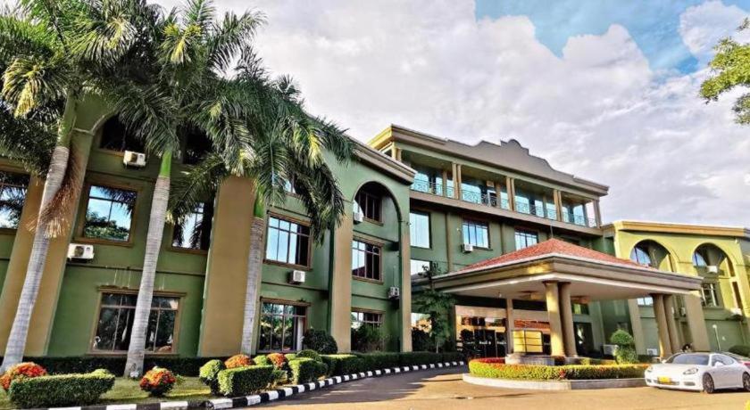 Dork Jumpa Hotel Vientiane Buitenkant foto