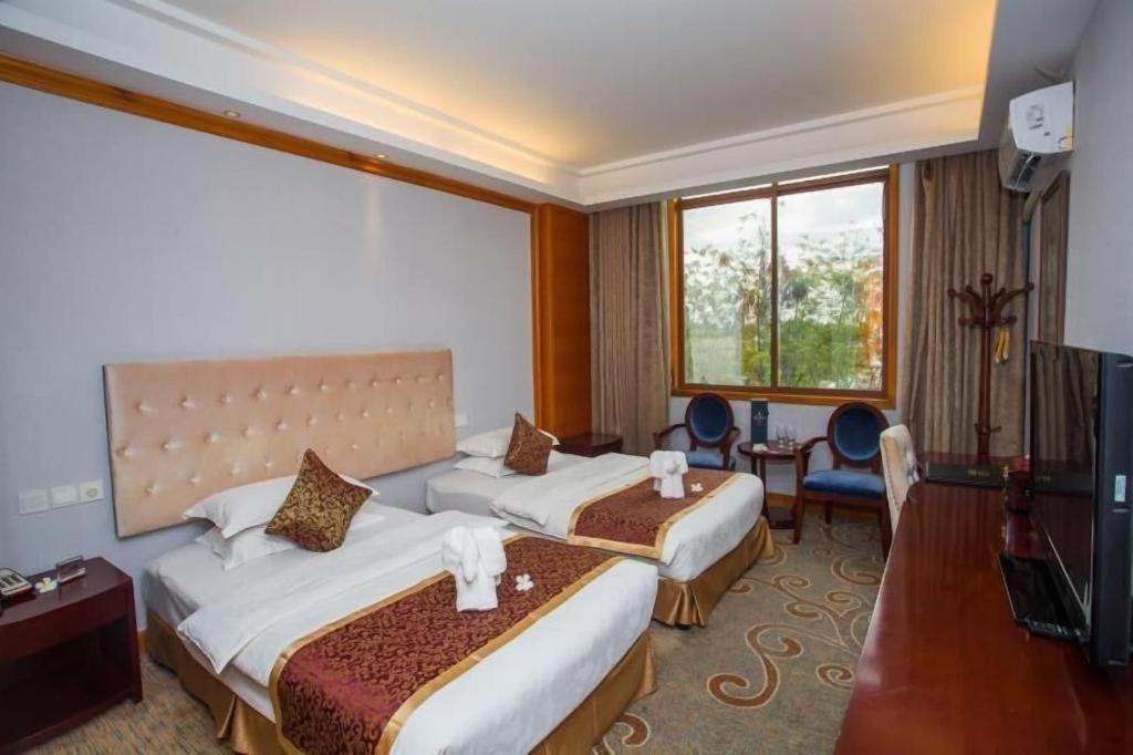 Dork Jumpa Hotel Vientiane Buitenkant foto