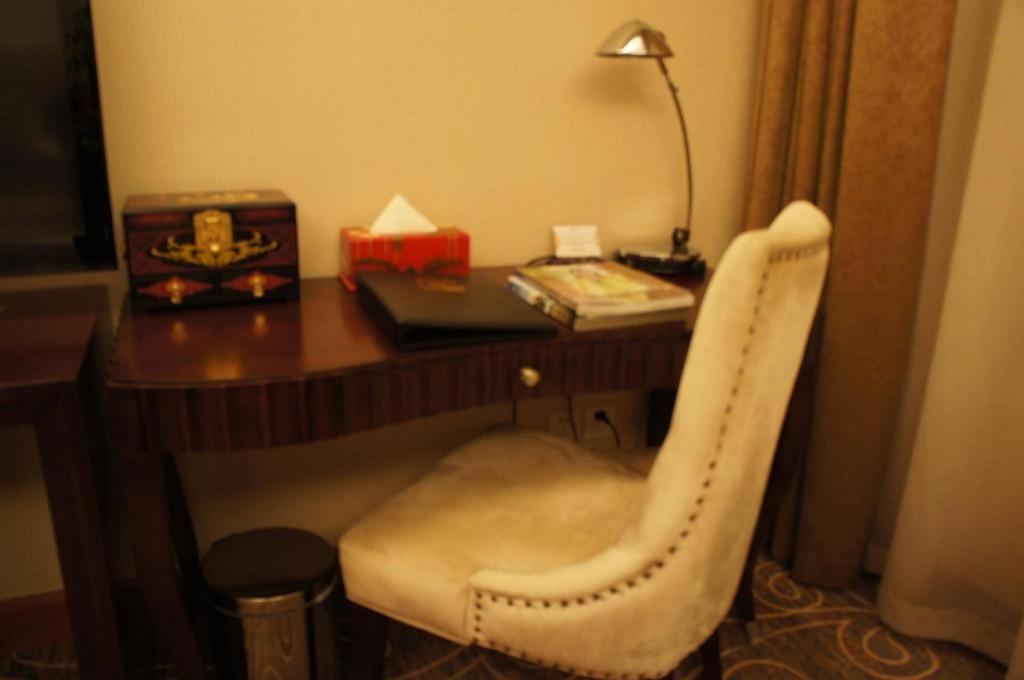 Dork Jumpa Hotel Vientiane Buitenkant foto