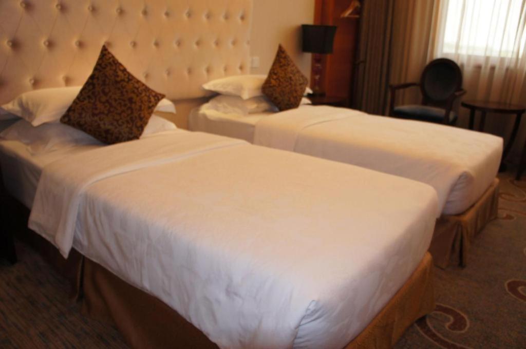 Dork Jumpa Hotel Vientiane Buitenkant foto