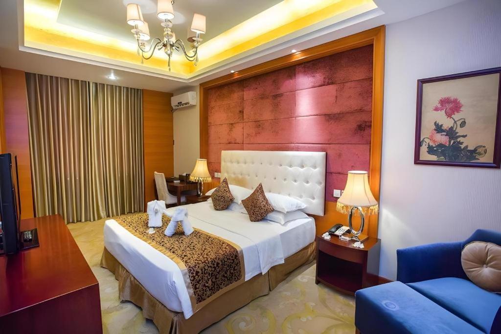 Dork Jumpa Hotel Vientiane Buitenkant foto