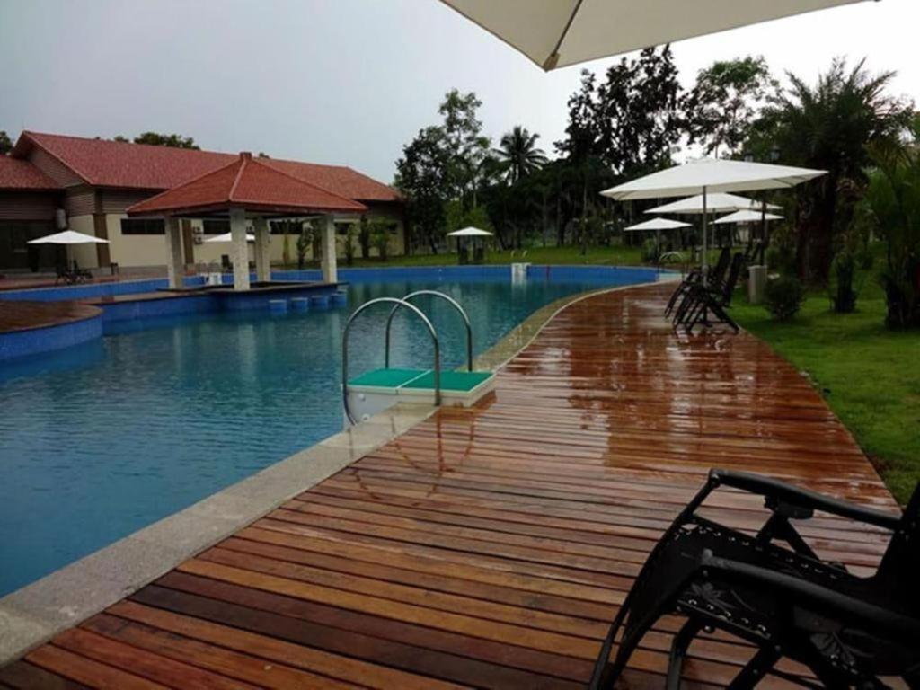 Dork Jumpa Hotel Vientiane Buitenkant foto
