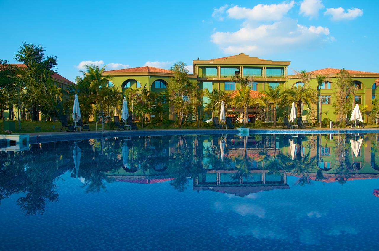 Dork Jumpa Hotel Vientiane Buitenkant foto